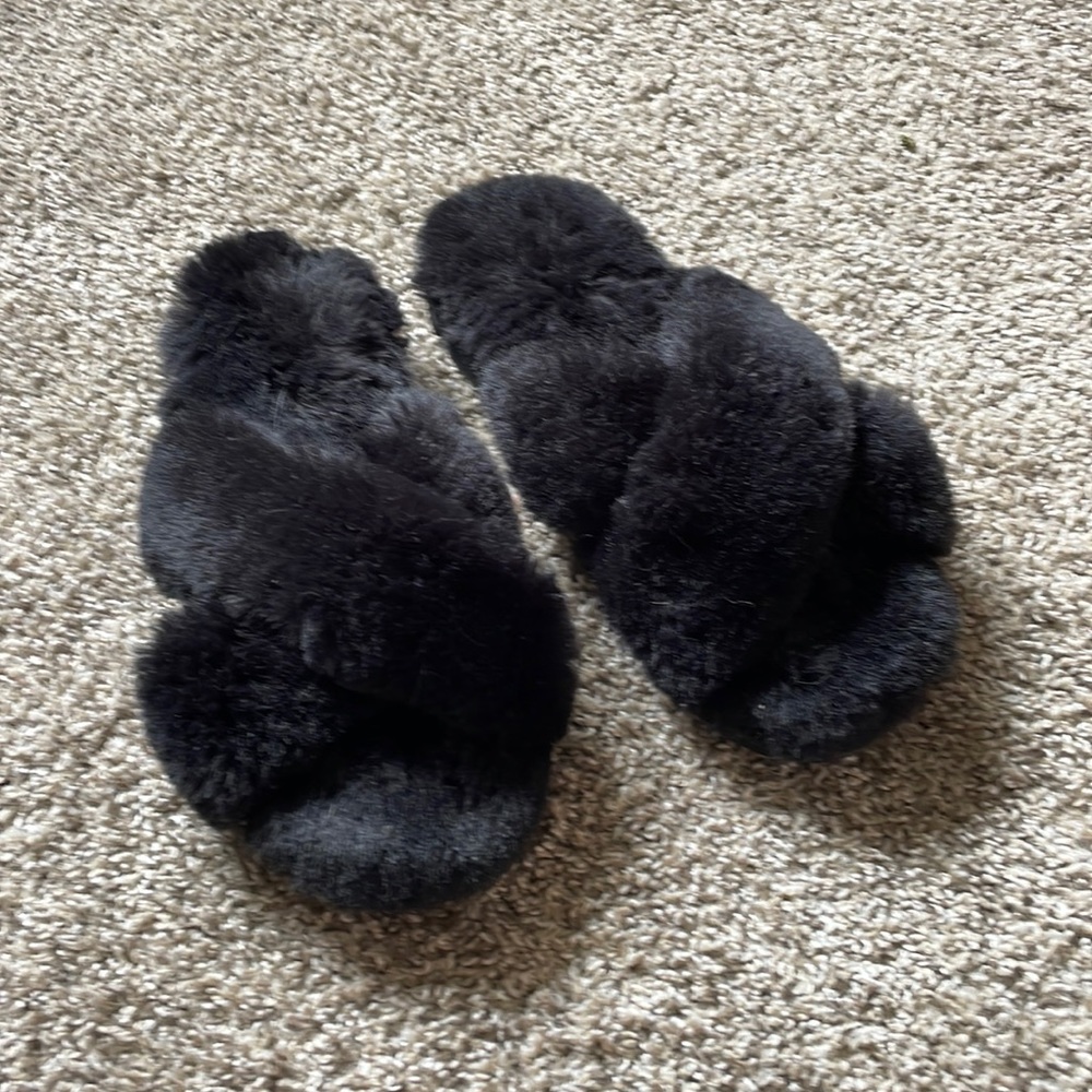 fluffy slippers